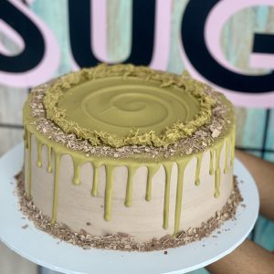 Dubai Pistachio Chocolate Cake Custard