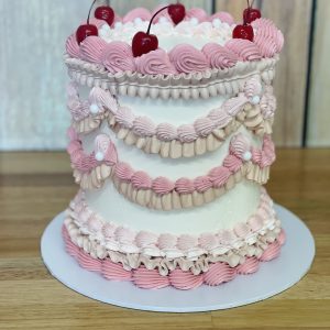 Vintage / Retro Cakes