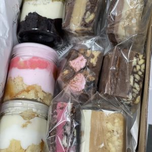 Indulge Fudge Slice & Cake Jar Pack