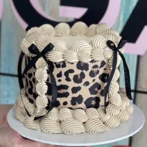 Leopard Print Vintage Cake