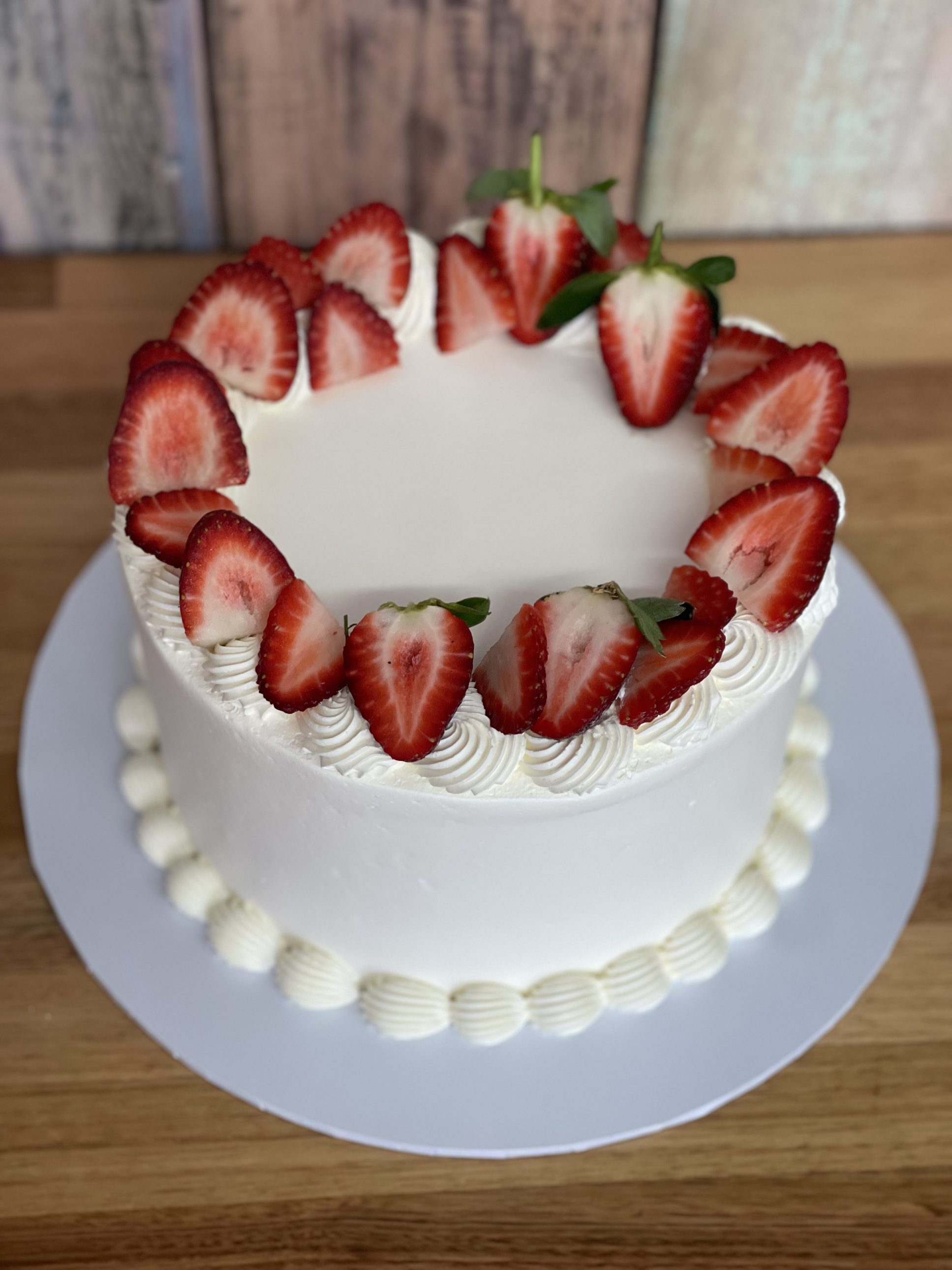 Cream & Strawberry Sponge Cake