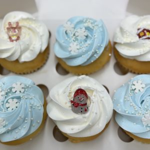 Frosty Snowflake Cupcakes